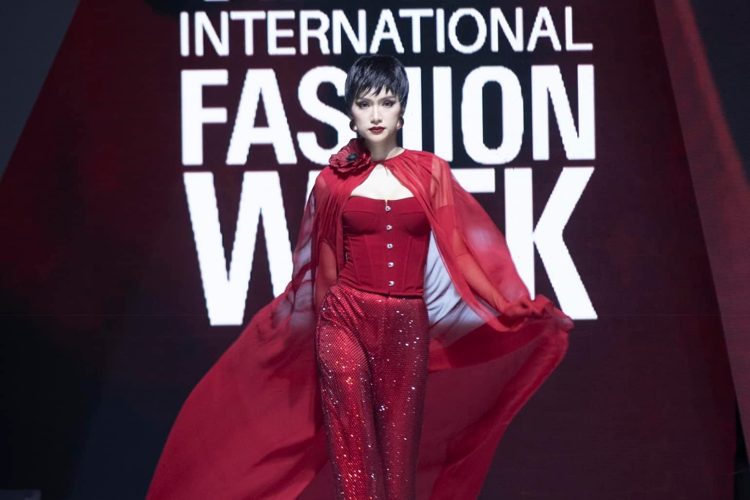 Miss International Queen 2018 plays a vedette role at Vietnam International Fashion Week